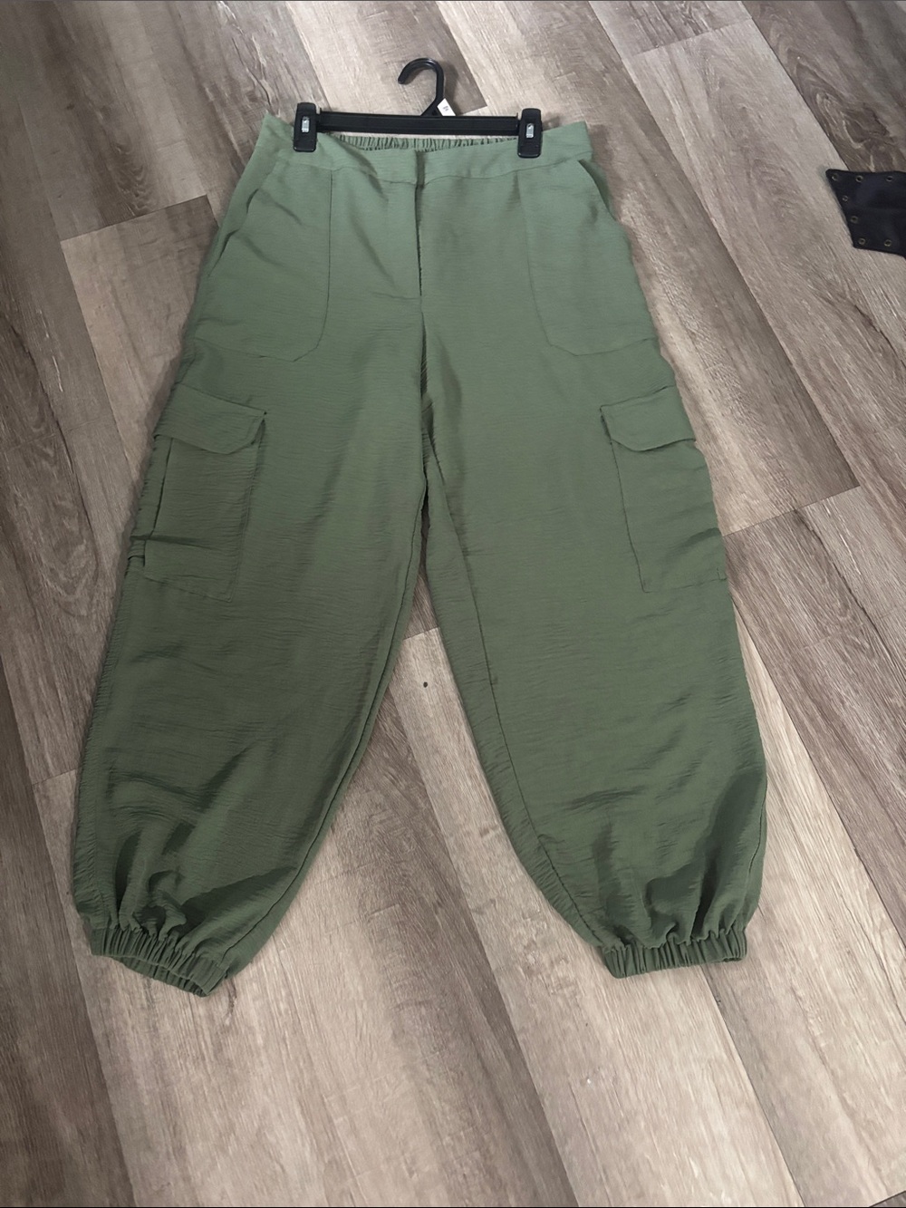 sofia by sofia vergara Olive Green Wide Leg Cargo Pants